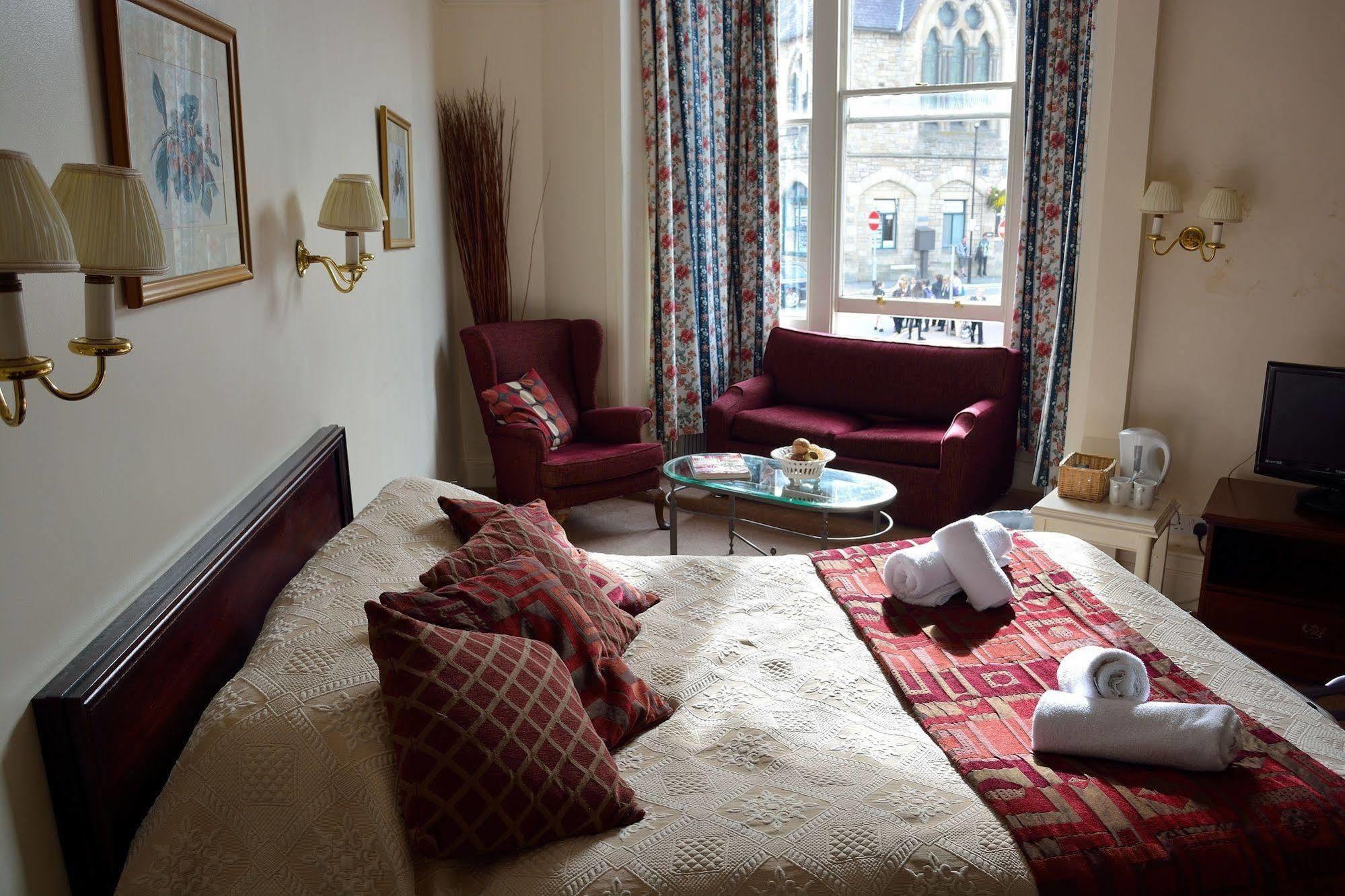 The Royal Hotel Llangollen Dış mekan fotoğraf