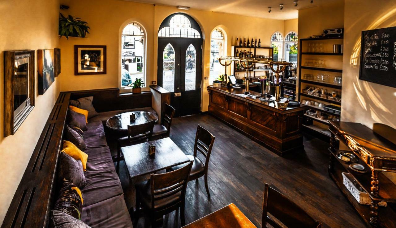 The Royal Hotel Llangollen Dış mekan fotoğraf